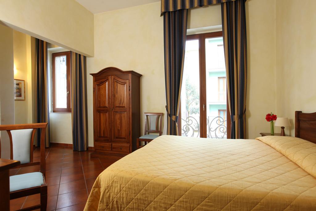 Hotel Bologna Флоренция Екстериор снимка