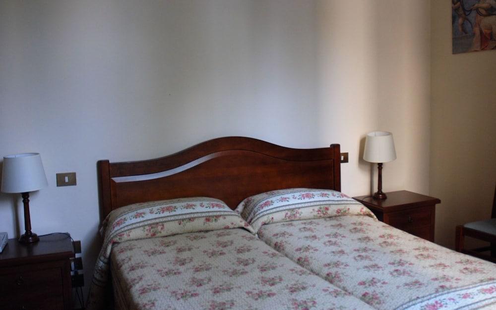 Hotel Bologna Флоренция Екстериор снимка