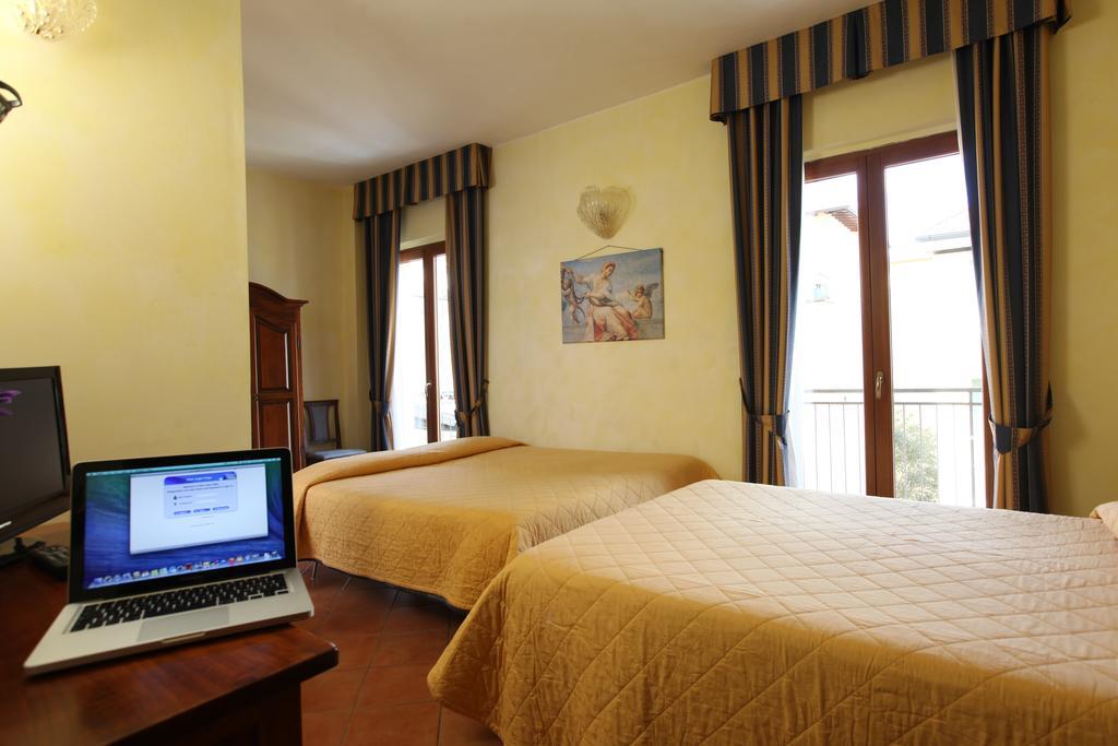 Hotel Bologna Флоренция Екстериор снимка