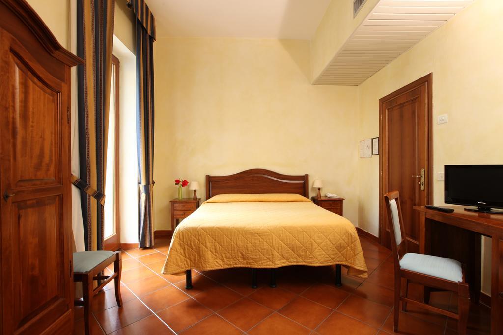 Hotel Bologna Флоренция Екстериор снимка
